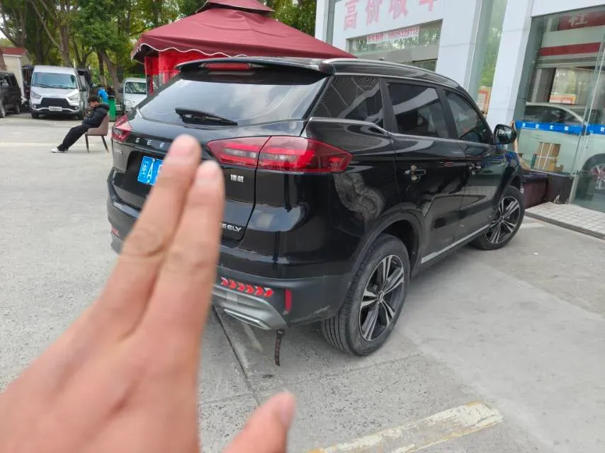 2022 Geely Azkarra 1.8T 184HP L4 7DCT,autocango,china used car exporter,china ev exporter,chinese used car exporter,chinese used ev exporter