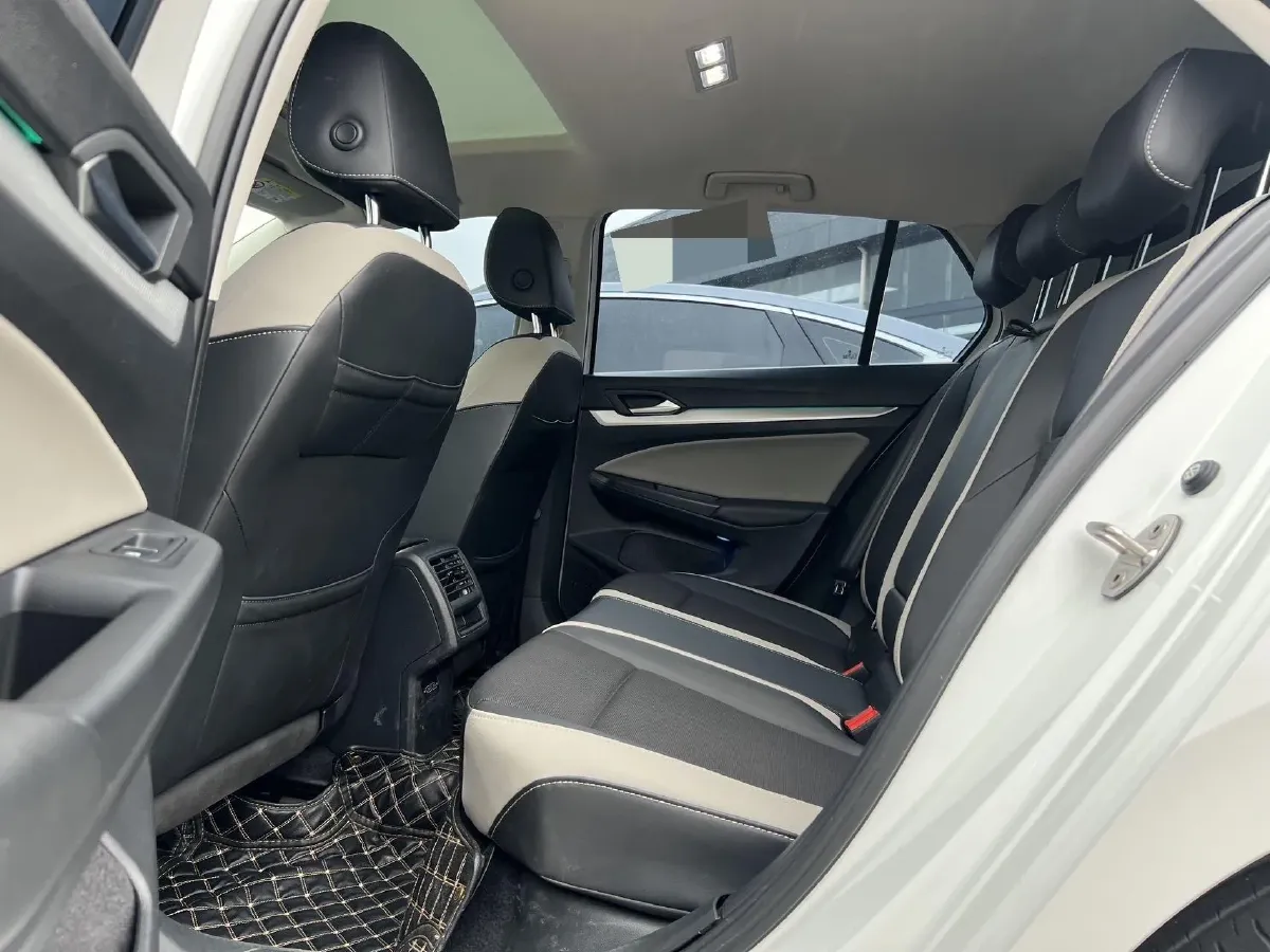 2023 Volkswagen Golf 1.4T 150HP L4 7DCT,autocango,china used car exporter,china ev exporter,chinese used car exporter,chinese used ev exporter