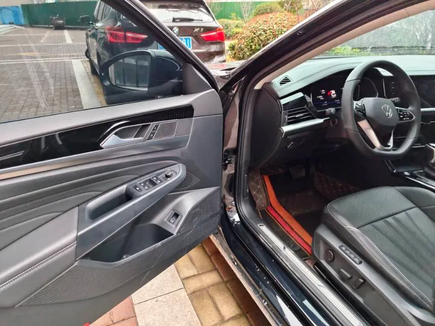 2024 Volkswagen Passat 2.0T 220HP L4 7DCT,autocango,china used car exporter,china ev exporter,chinese used car exporter,chinese used ev exporter