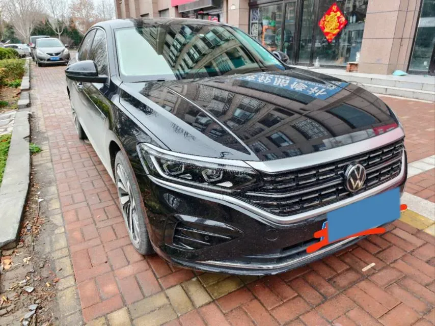 2024 Volkswagen Passat 2.0T 220HP L4 7DCT,autocango,china used car exporter,china ev exporter,chinese used car exporter,chinese used ev exporter