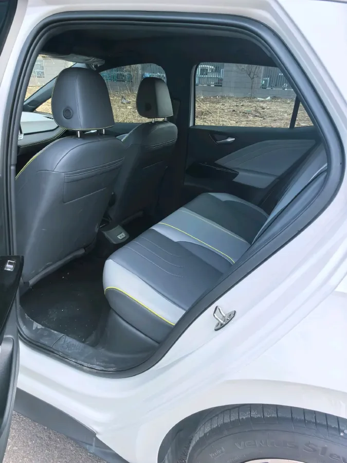 2025 Volkswagen ID.3 BEV 52.8KWH,autocango,china used car exporter,china ev exporter,chinese used car exporter,chinese used ev exporter