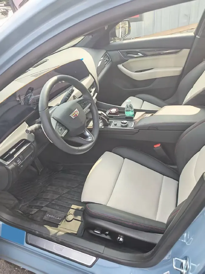2025 Cadillac CT5 2.0T 237HP L4 10AT,autocango,china used car exporter,china ev exporter,chinese used car exporter,chinese used ev exporter