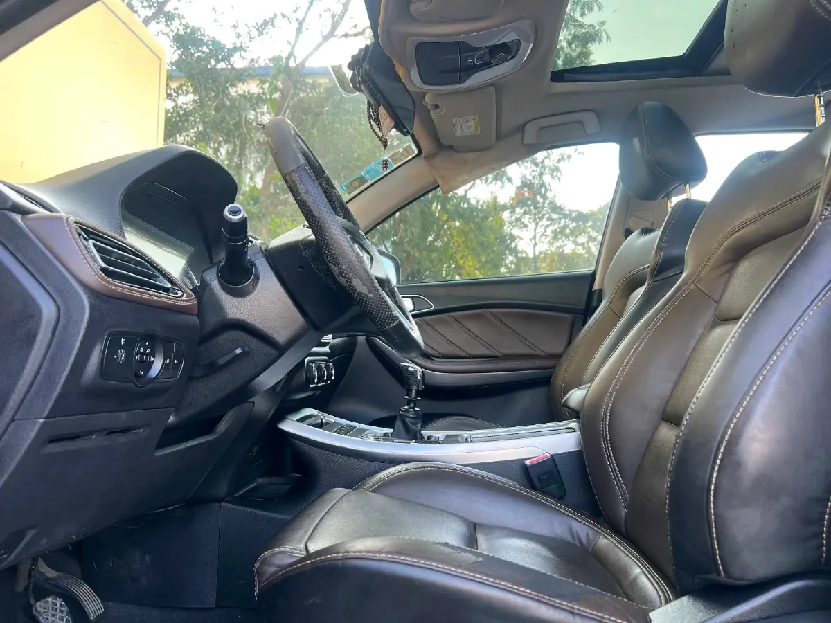 2018 Chery Tiggo 7 1.5T 147HP L4 6MT,autocango,china used car exporter,china ev exporter,chinese used car exporter,chinese used ev exporter