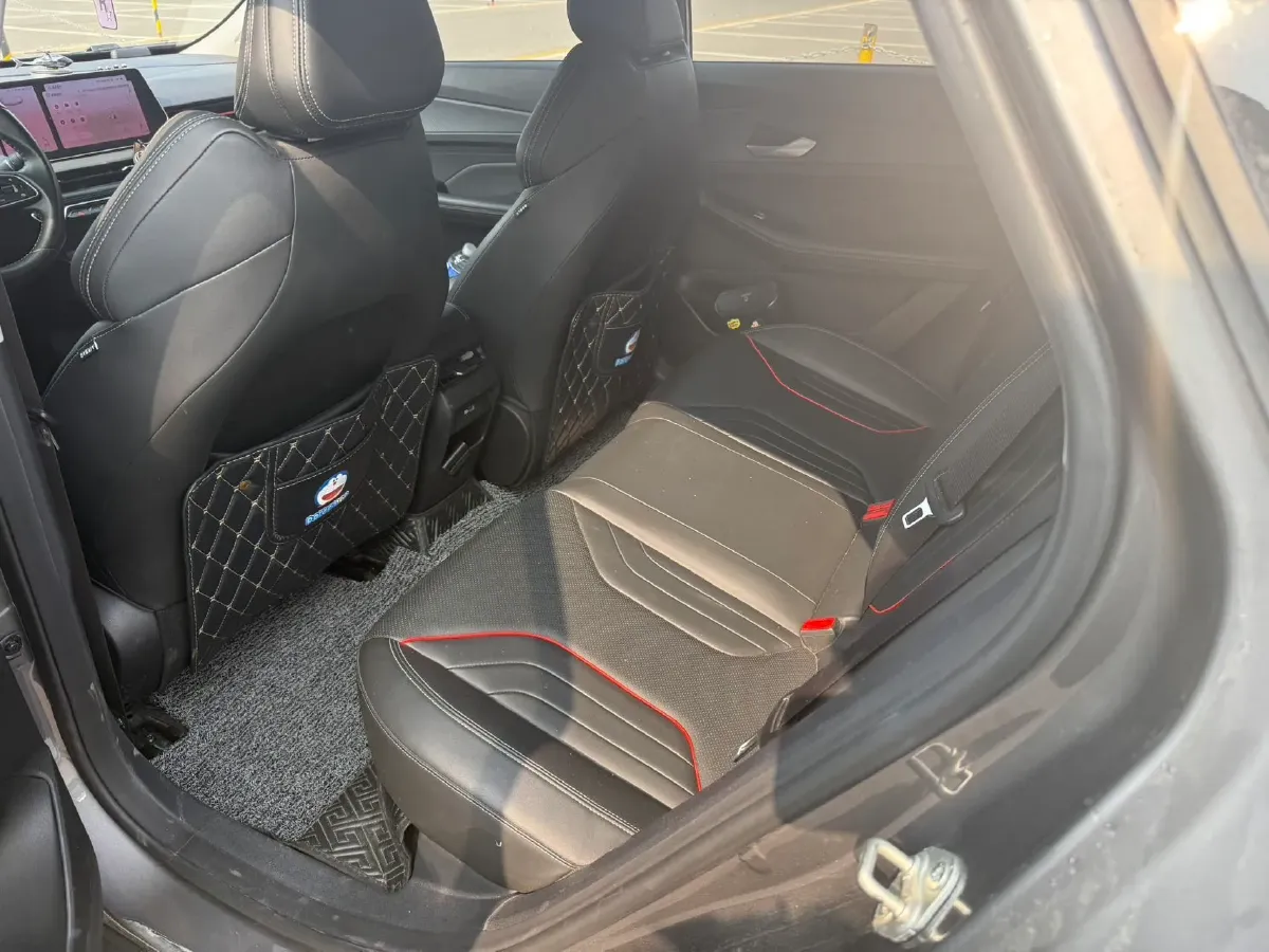 2022 Geely Binray 1.5T 181HP L4 7DCT,autocango,china used car exporter,china ev exporter,chinese used car exporter,chinese used ev exporter