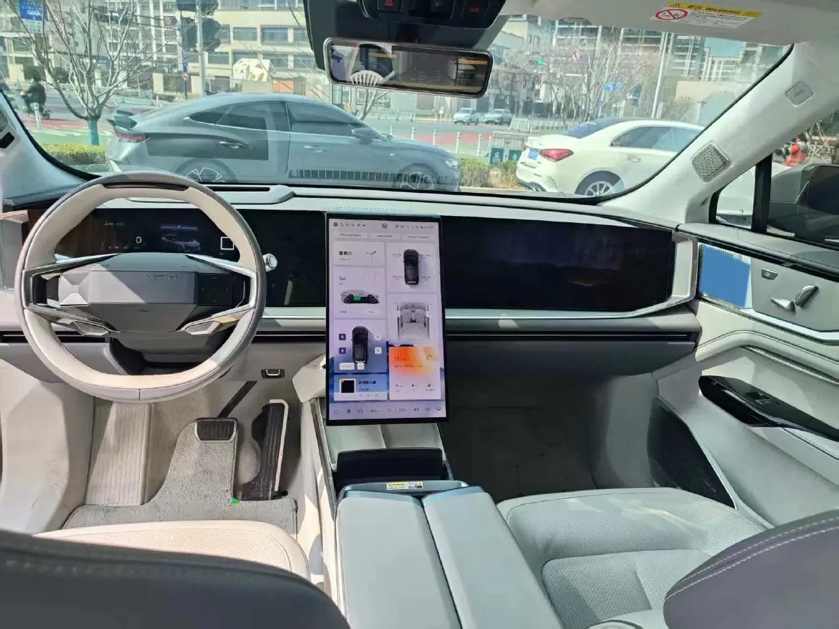 2023 HiPhi Y BEV 76.6KWH,autocango,china used car exporter,china ev exporter,chinese used car exporter,chinese used ev exporter