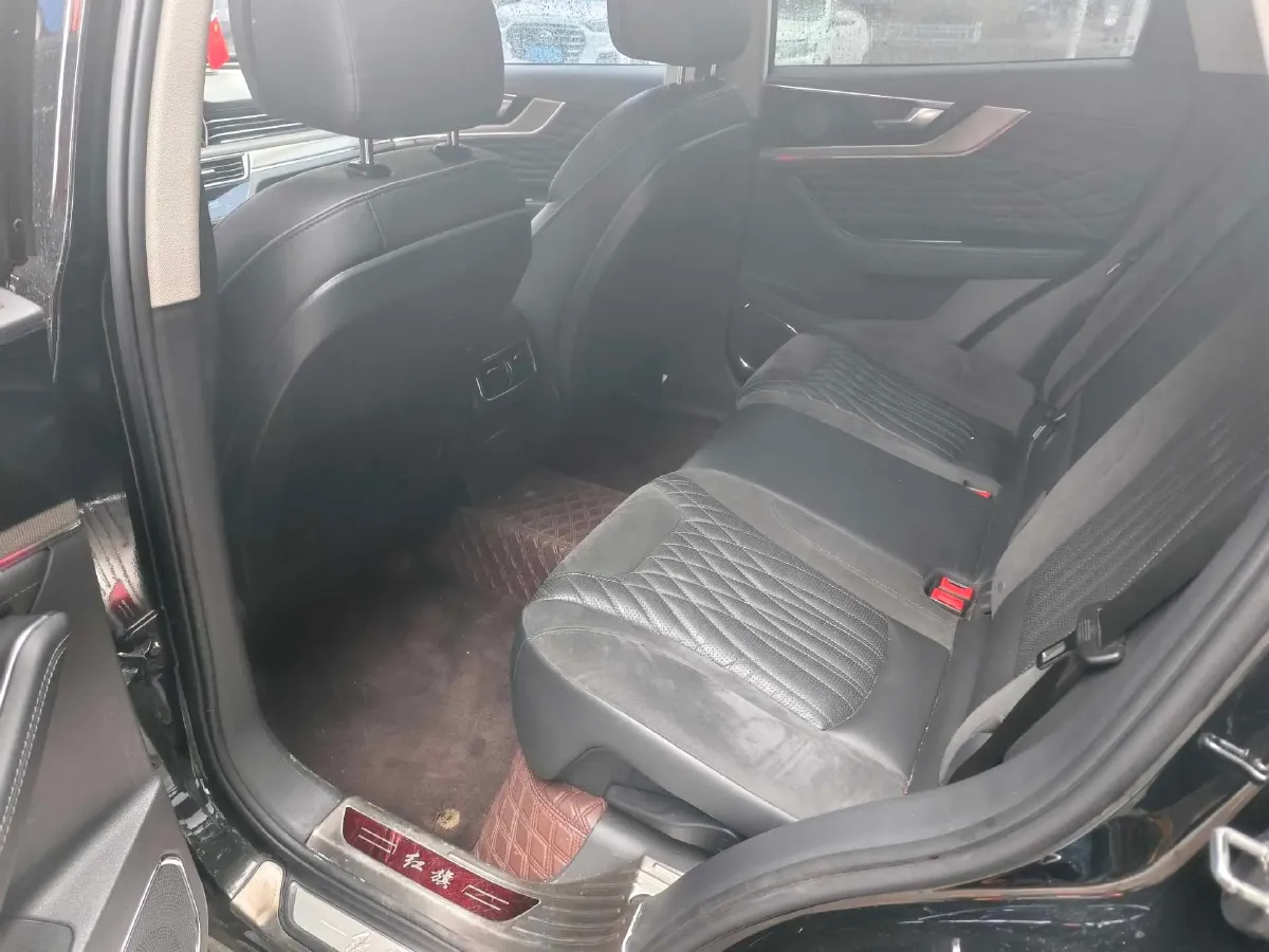 2022 HongQi HS5 2.0T 224HP L4 6AT,autocango,china used car exporter,china ev exporter,chinese used car exporter,chinese used ev exporter