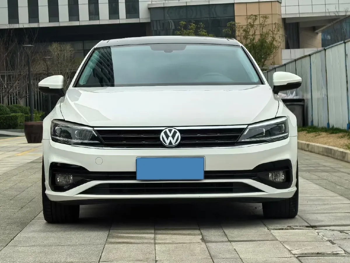 2021 Volkswagen Lamando 1.4T 150HP L4 7DCT,autocango,china used car exporter,china ev exporter,chinese used car exporter,chinese used ev exporter
