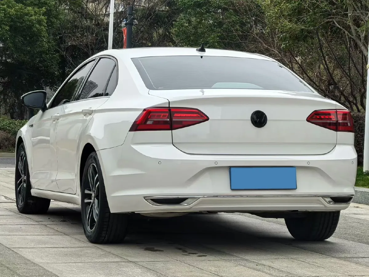 2021 Volkswagen Lamando 1.4T 150HP L4 7DCT,autocango,china used car exporter,china ev exporter,chinese used car exporter,chinese used ev exporter