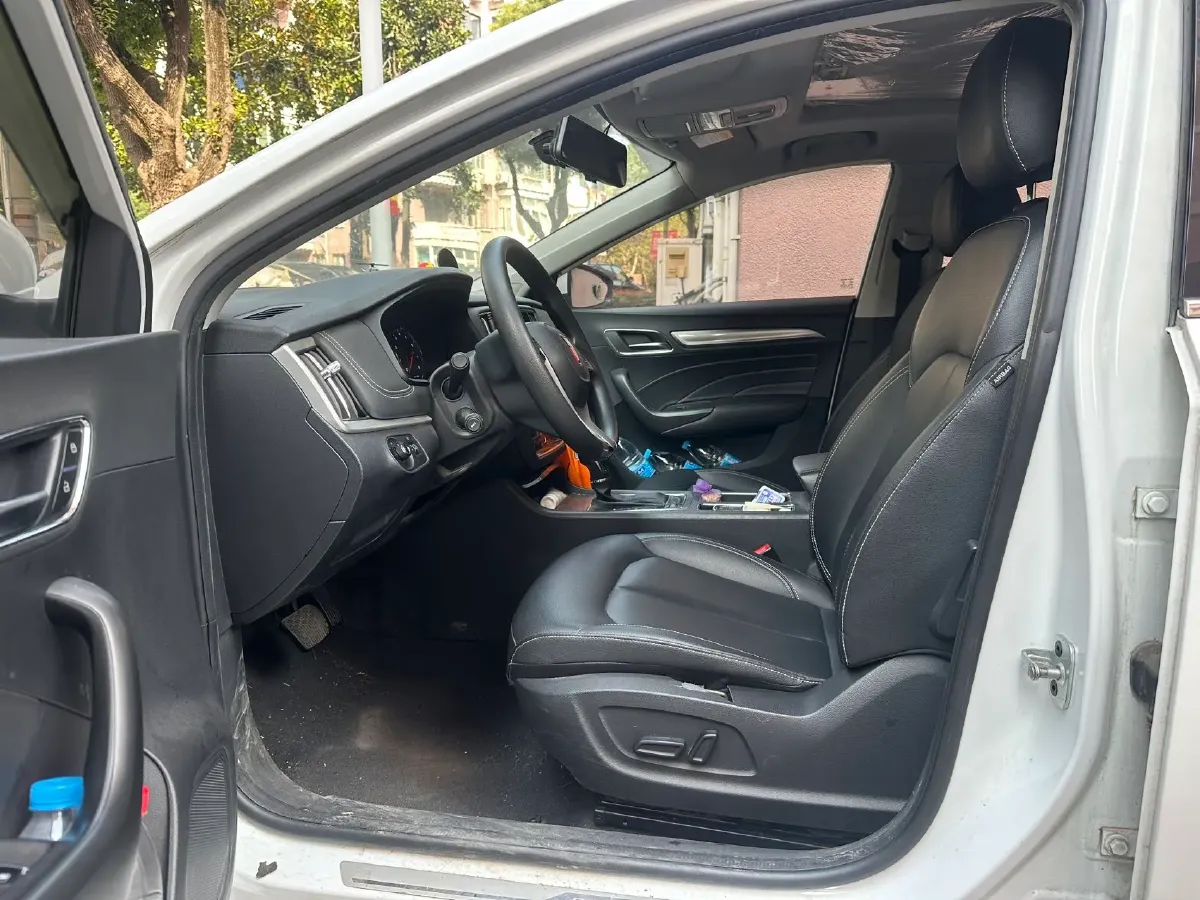 2019 Roewe i6 1.6L 125HP L4 CVT,autocango,china used car exporter,china ev exporter,chinese used car exporter,chinese used ev exporter