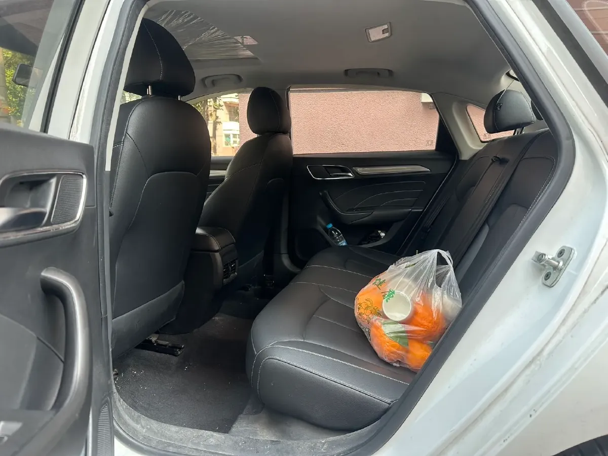 2019 Roewe i6 1.6L 125HP L4 CVT,autocango,china used car exporter,china ev exporter,chinese used car exporter,chinese used ev exporter