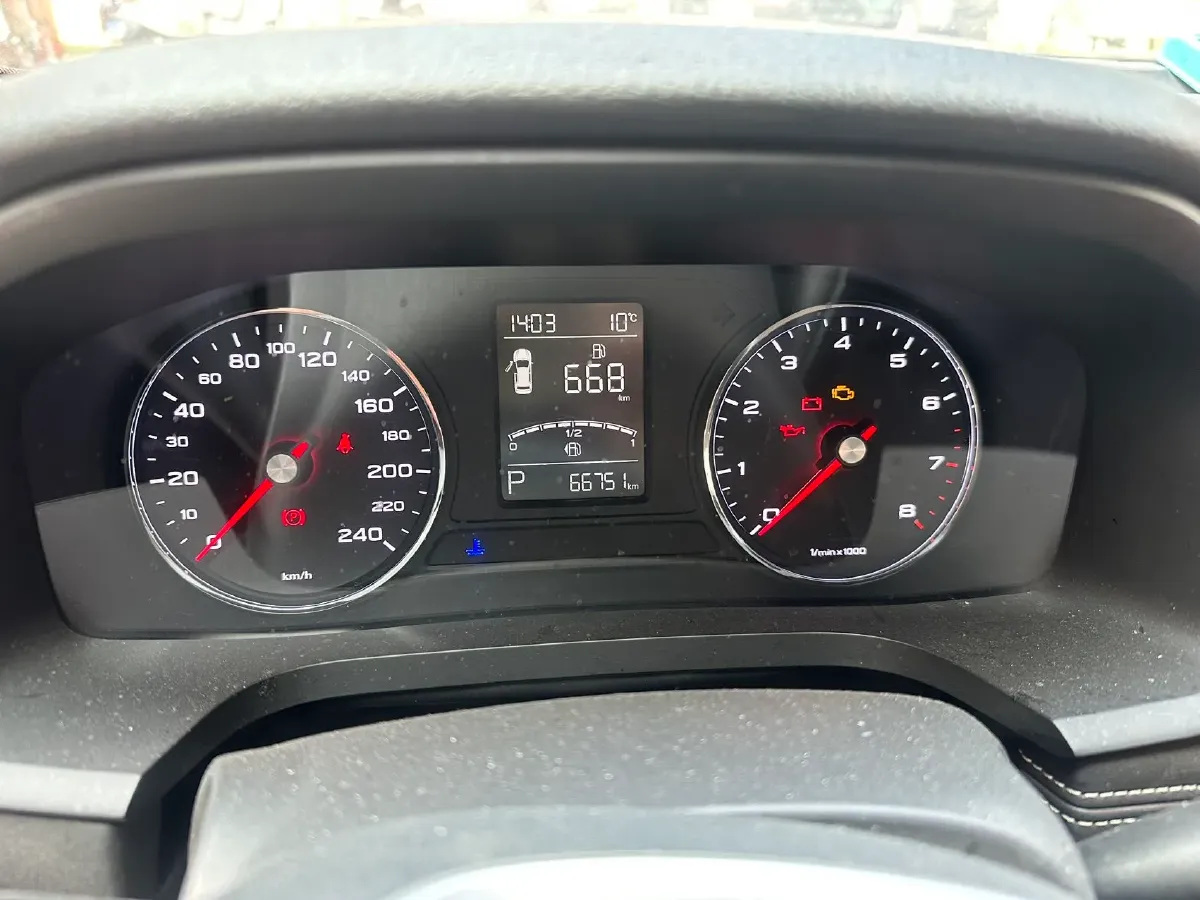 2019 Roewe i6 1.6L 125HP L4 CVT,autocango,china used car exporter,china ev exporter,chinese used car exporter,chinese used ev exporter