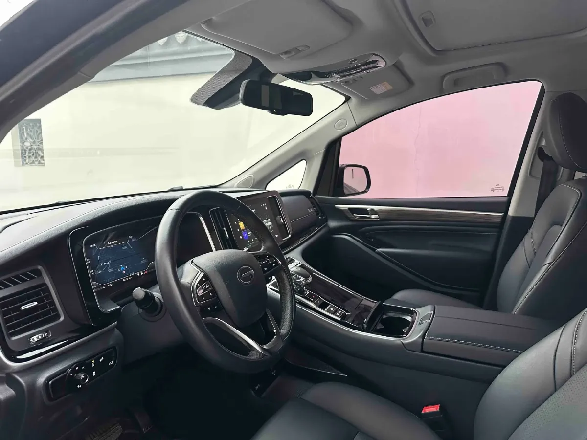 2021 GAC Trumpchi M8 2.0T 252HP L4 8AT,autocango,china used car exporter,china ev exporter,chinese used car exporter,chinese used ev exporter