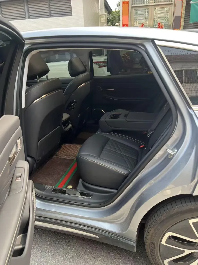 2025 BaoJun XiangJing 1.5T 143HP L4 1DHT PHEV,autocango,china used car exporter,china ev exporter,chinese used car exporter,chinese used ev exporter