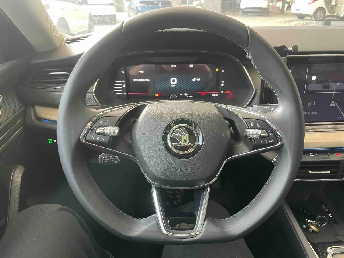 2022 Skoda Octavia 1.4T 150HP L4 7DCT,autocango,china used car exporter,china ev exporter,chinese used car exporter,chinese used ev exporter