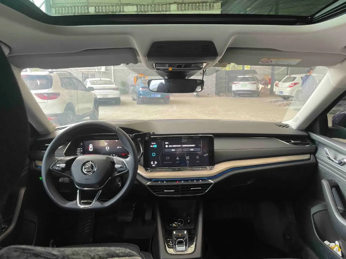 2022 Skoda Octavia 1.4T 150HP L4 7DCT,autocango,china used car exporter,china ev exporter,chinese used car exporter,chinese used ev exporter