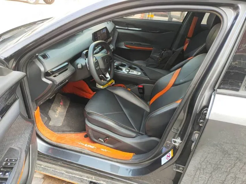 2022 ChangAn UNI-V 1.5T 188HP L4 7DCT,autocango,china used car exporter,china ev exporter,chinese used car exporter,chinese used ev exporter