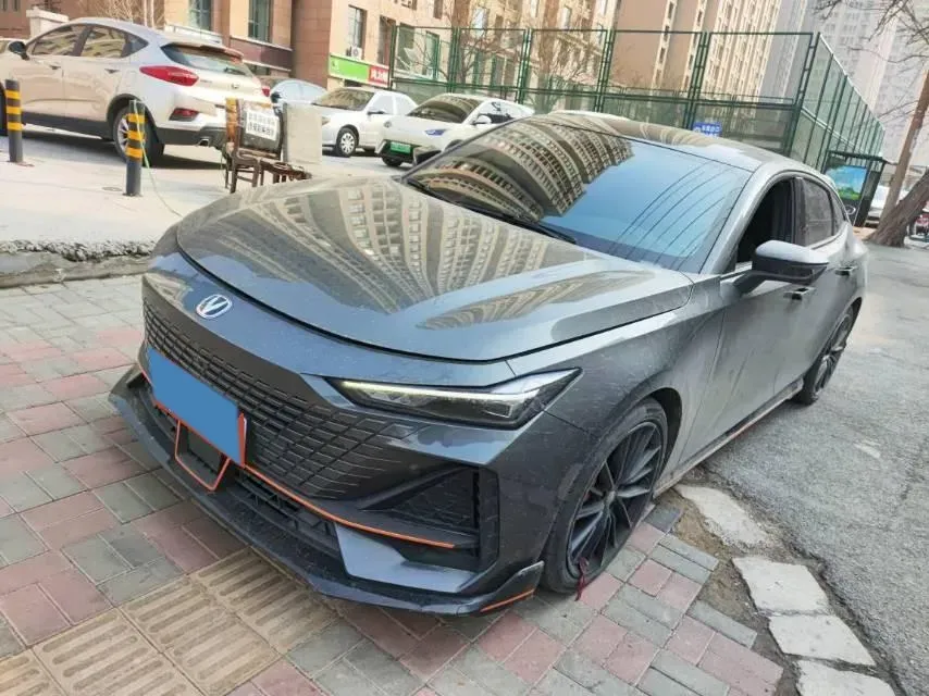 2022 ChangAn UNI-V 1.5T 188HP L4 7DCT,autocango,china used car exporter,china ev exporter,chinese used car exporter,chinese used ev exporter