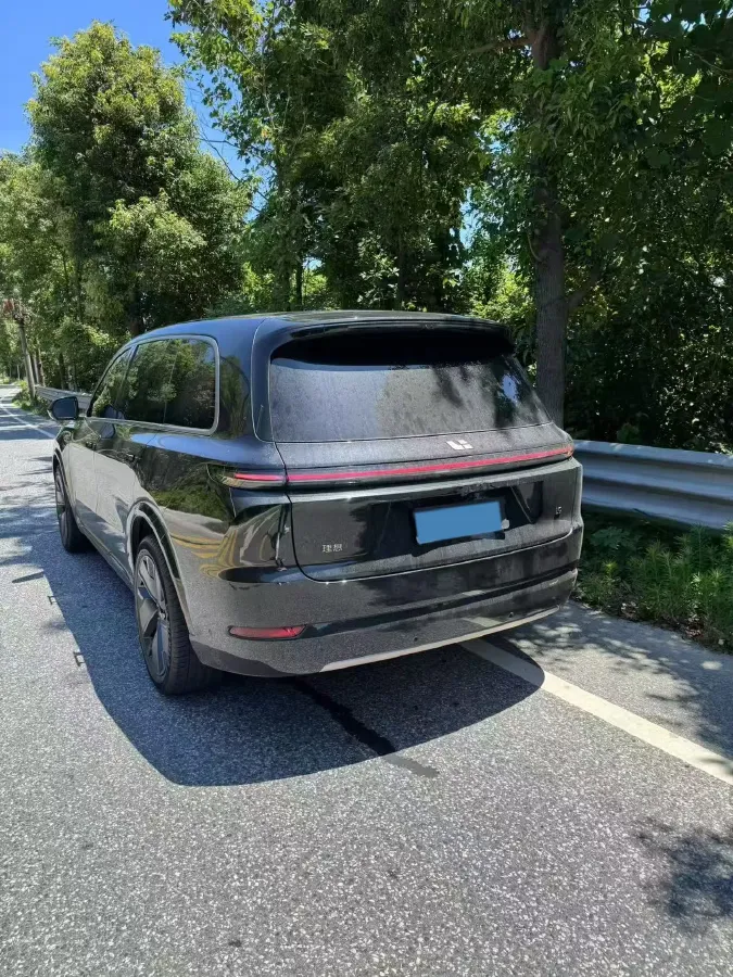 2025 Li L9 Range Extended 154HP REEV,autocango,china used car exporter,china ev exporter,chinese used car exporter,chinese used ev exporter