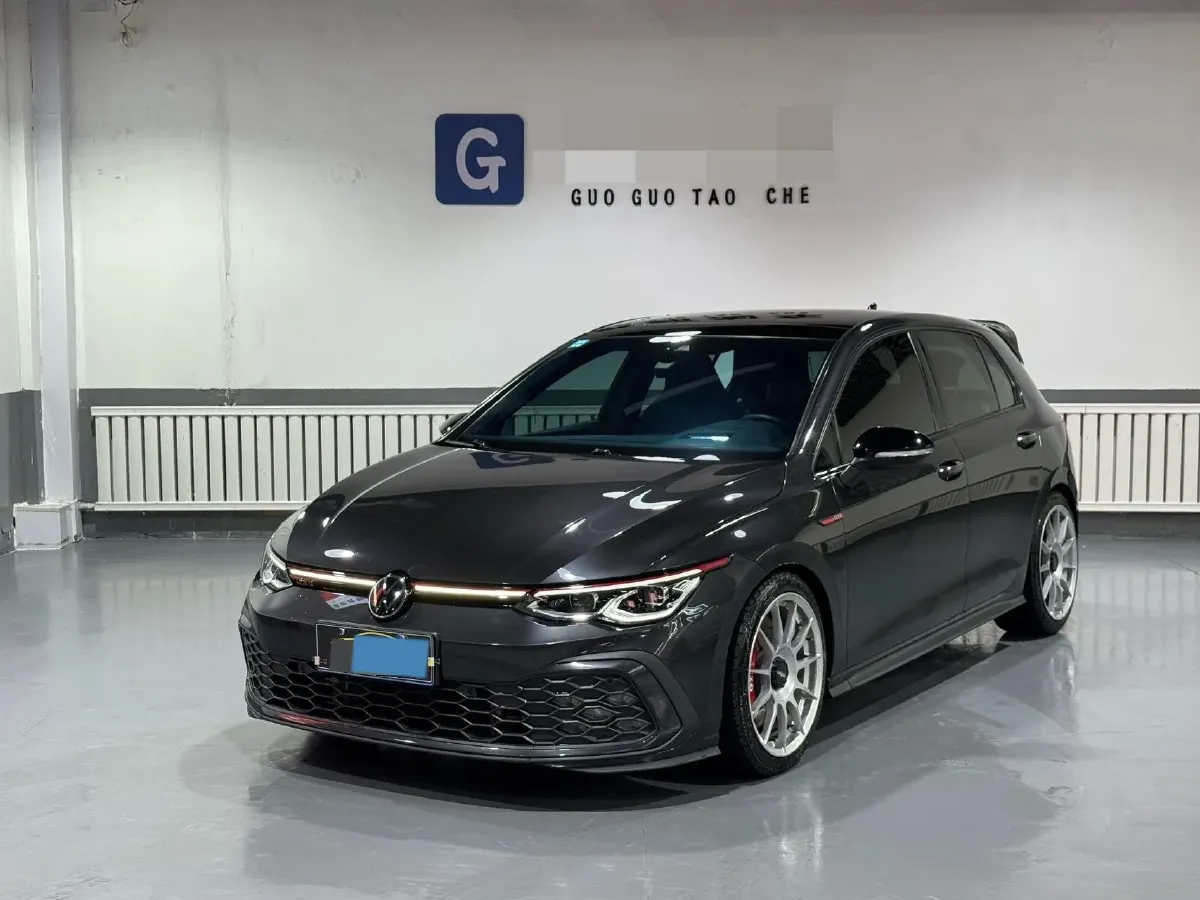 2023 Volkswagen GolfGTI 2.0T 220HP L4 7DCT,autocango,china used car exporter,china ev exporter,chinese used car exporter,chinese used ev exporter