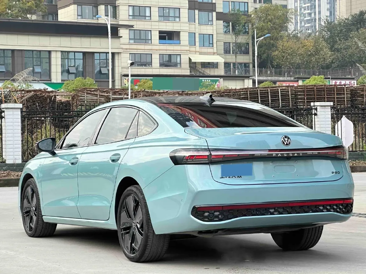 2025 Volkswagen Passat 2.0T 220HP L4 7DCT,autocango,china used car exporter,china ev exporter,chinese used car exporter,chinese used ev exporter