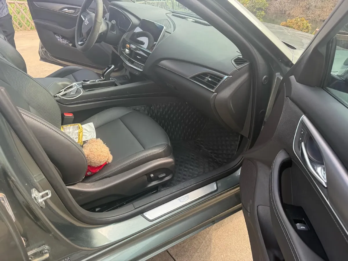 2022 Cadillac CT5 2.0T 237HP L4 10AT,autocango,china used car exporter,china ev exporter,chinese used car exporter,chinese used ev exporter