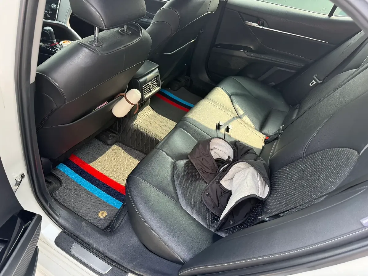 2019 Toyota Camry 2.5L 209HP L4 8AT,autocango,china used car exporter,china ev exporter,chinese used car exporter,chinese used ev exporter