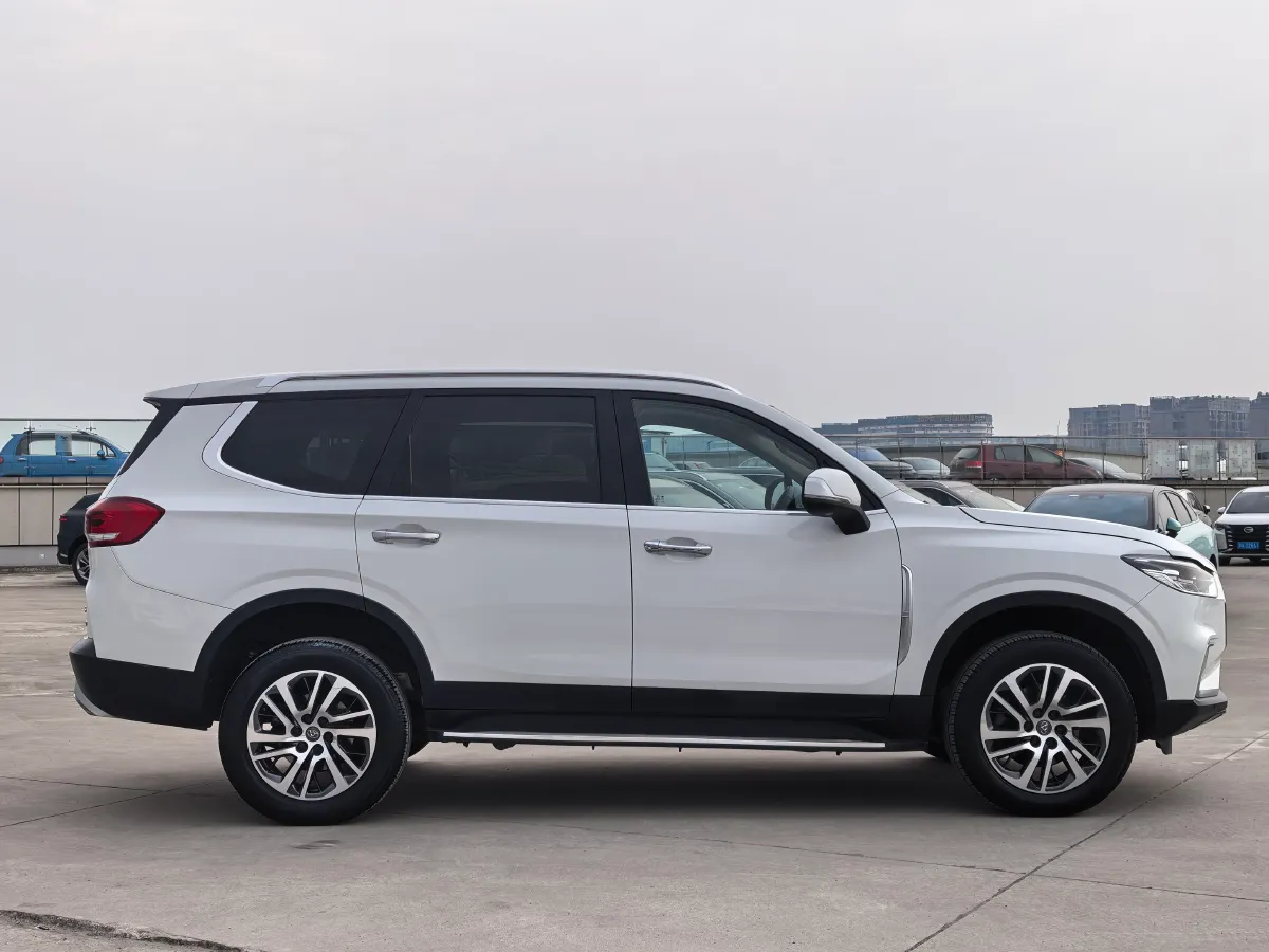 2017 MAXUS D90 2.0T 224HP L4 6AT,autocango,china used car exporter,china ev exporter,chinese used car exporter,chinese used ev exporter