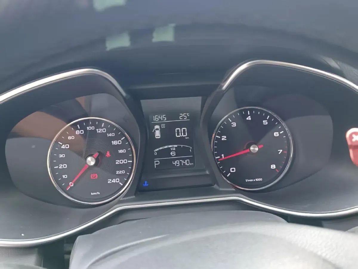 2019 MAXUS D60 1.5T 169HP L4 7DCT,autocango,china used car exporter,china ev exporter,chinese used car exporter,chinese used ev exporter