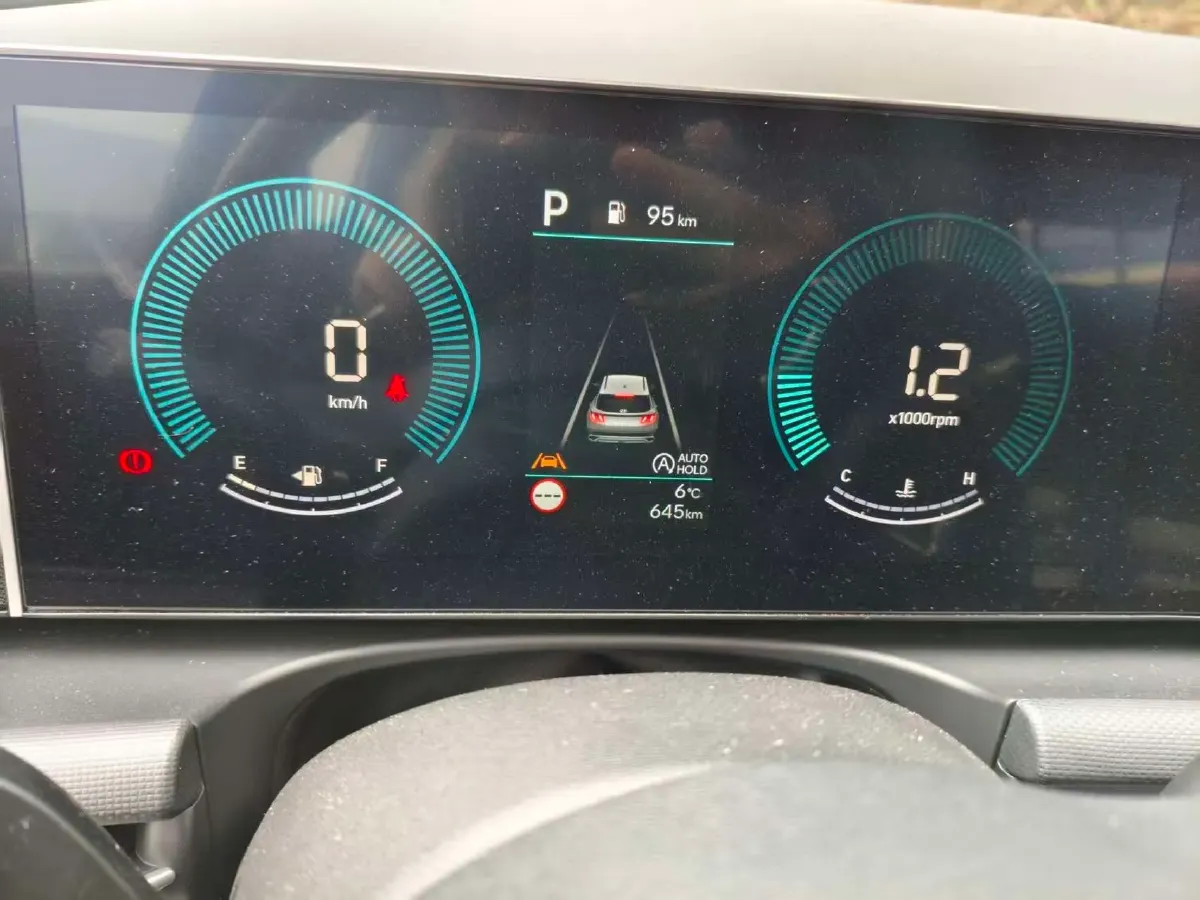 2025 Hyundai Tucson 1.5T 200HP L4 8AT,autocango,china used car exporter,china ev exporter,chinese used car exporter,chinese used ev exporter