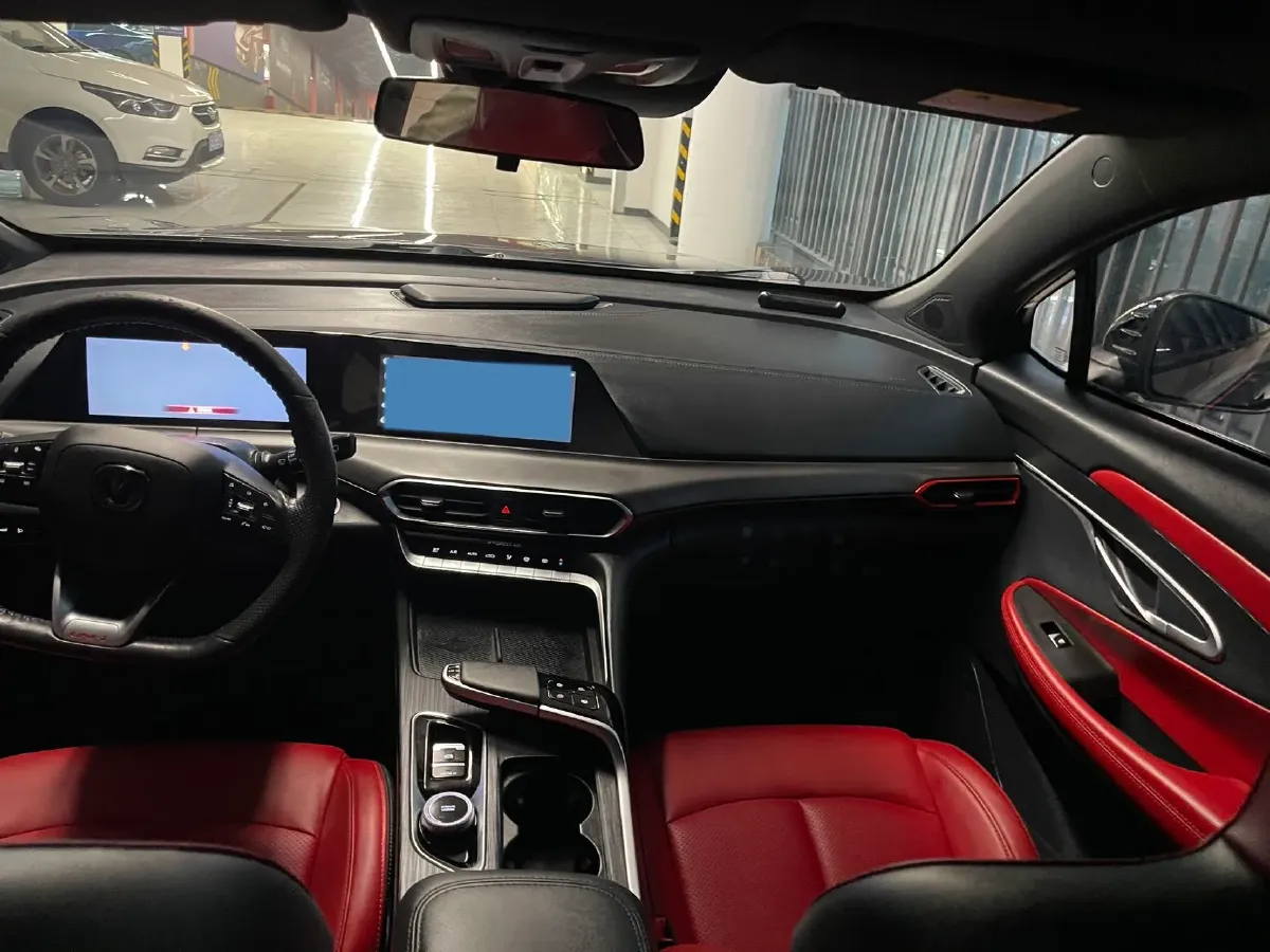 2020 ChangAn UNI-T 1.5T 180HP L4 7DCT,autocango,china used car exporter,china ev exporter,chinese used car exporter,chinese used ev exporter