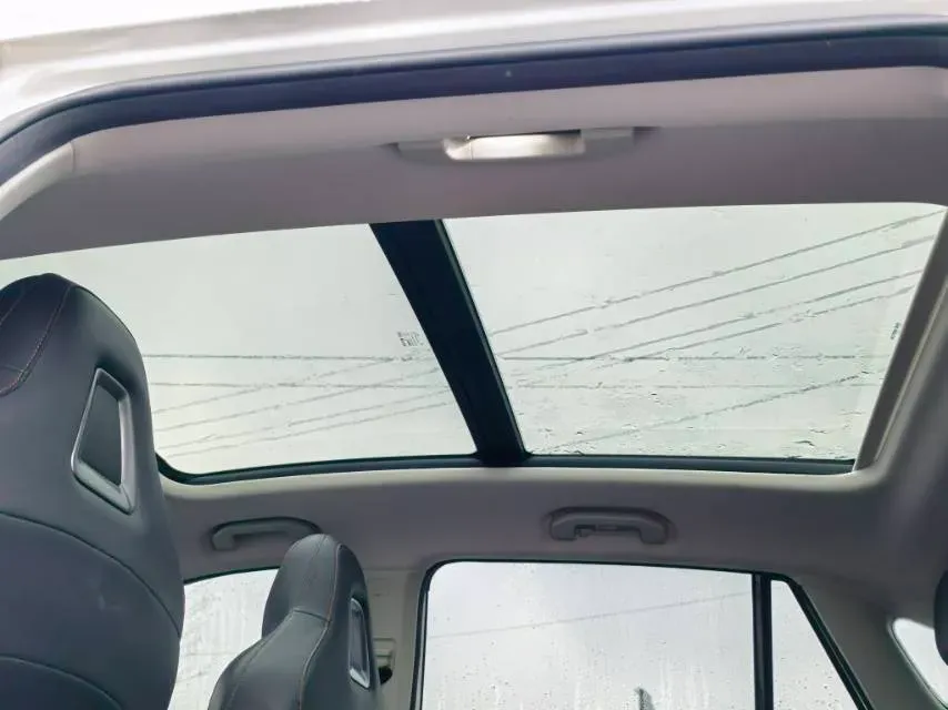 2024 Roewe D5X DMH 1.5T 150HP L4 2DHT PHEV 21.4KWH,autocango,china used car exporter,china ev exporter,chinese used car exporter,chinese used ev exporter