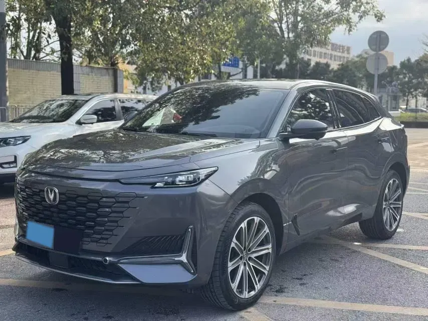 2021 ChangAn UNI-K 2.0T 233HP L4 8AT,autocango,china used car exporter,china ev exporter,chinese used car exporter,chinese used ev exporter