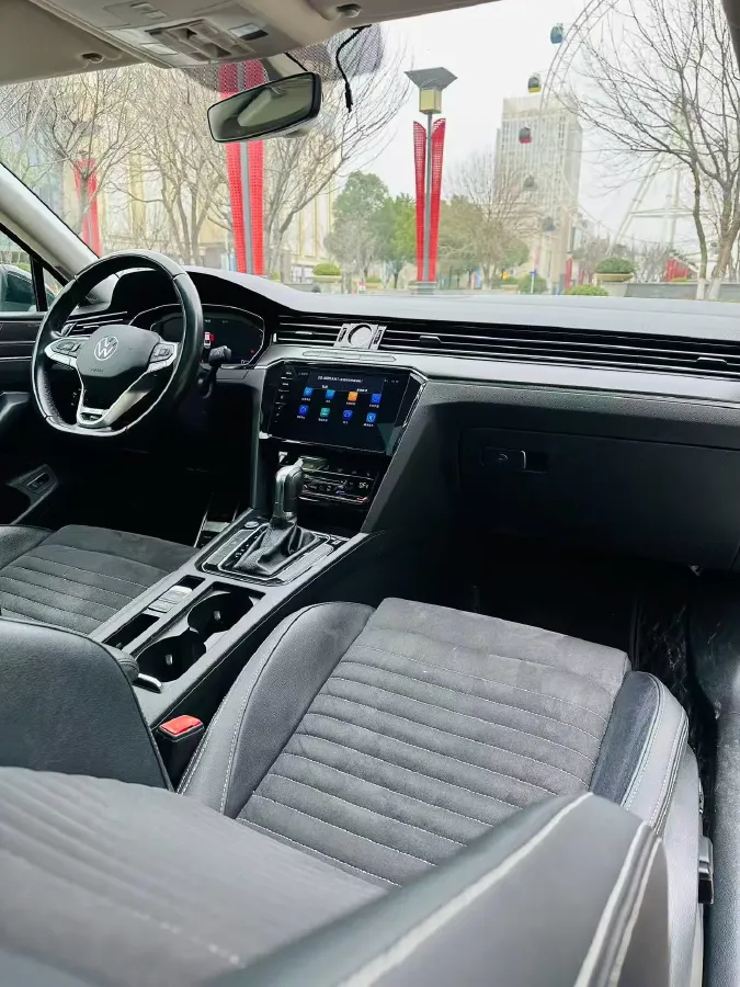 2021 Volkswagen Magotan 2.0T 186HP L4 7DCT,autocango,china used car exporter,china ev exporter,chinese used car exporter,chinese used ev exporter