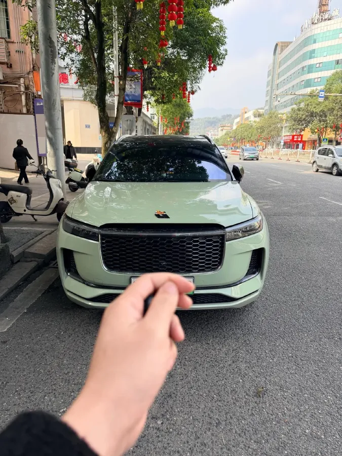 2021 Li ONE Range Extended 131HP REEV 40.5KWH,autocango,china used car exporter,china ev exporter,chinese used car exporter,chinese used ev exporter