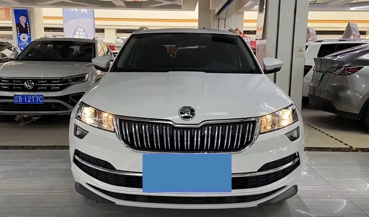 2021 Skoda Karoq 1.4T 150HP L4 7DCT,autocango,china used car exporter,china ev exporter,chinese used car exporter,chinese used ev exporter