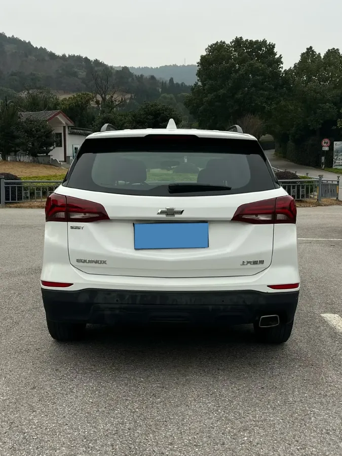 2022 Chevrolet Equinox 1.5T 169HP L4 6AT,autocango,china used car exporter,china ev exporter,chinese used car exporter,chinese used ev exporter