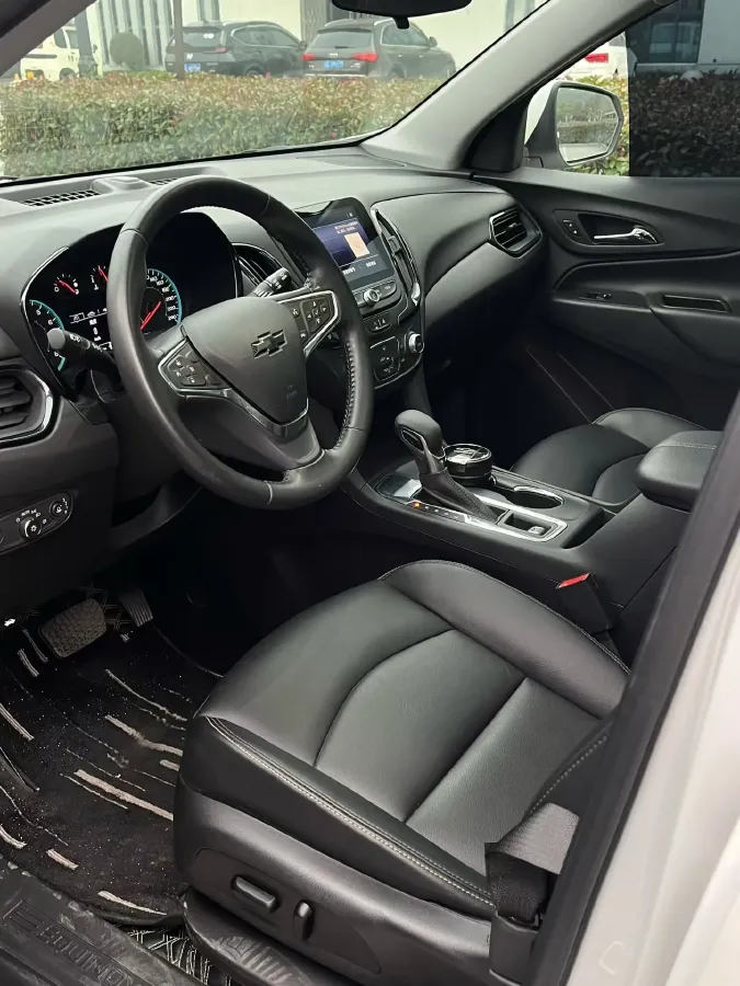 2022 Chevrolet Equinox 1.5T 169HP L4 6AT,autocango,china used car exporter,china ev exporter,chinese used car exporter,chinese used ev exporter