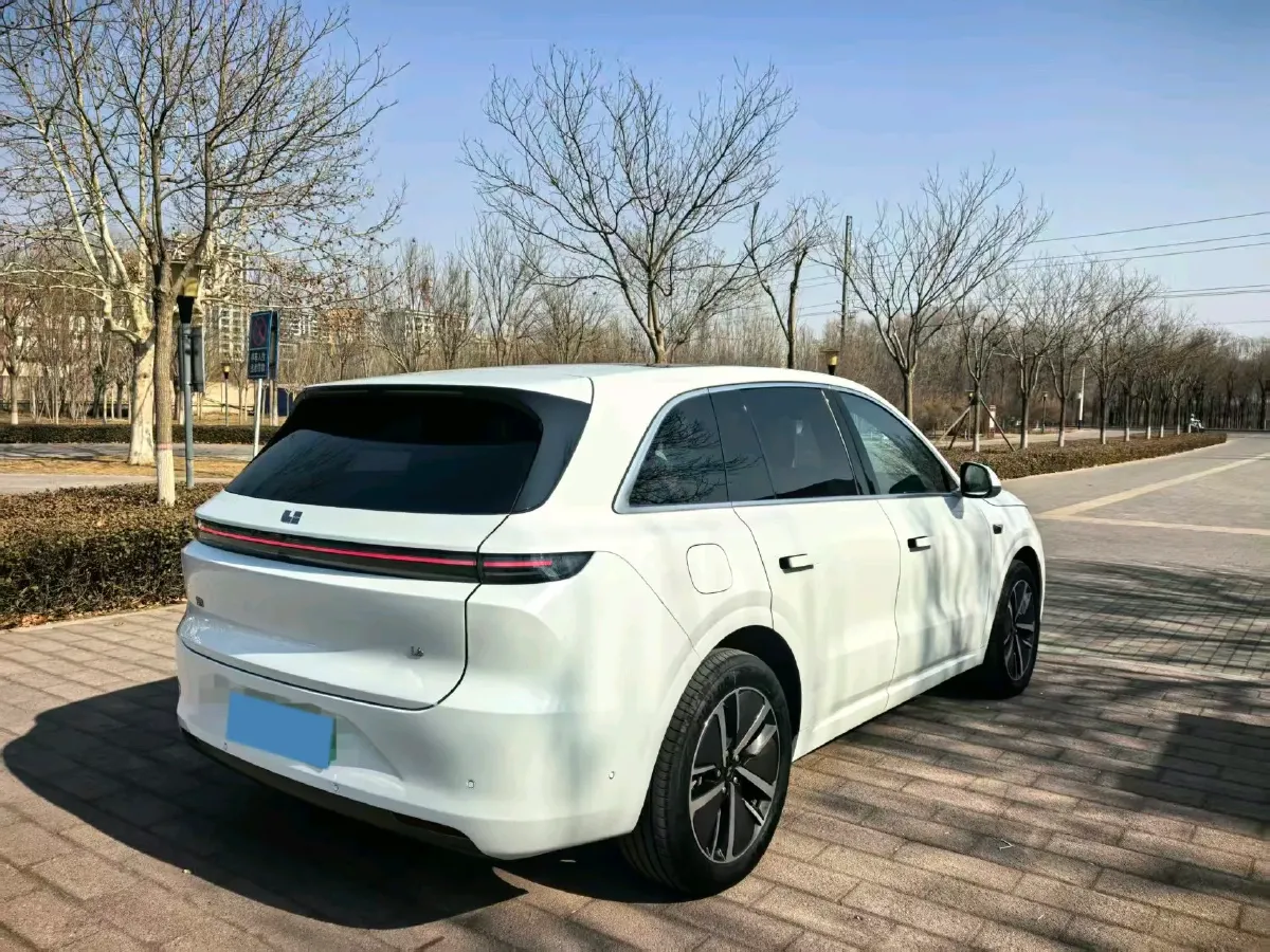 2024 Li L6 Range Extended 154HP L4 REEV 36.8KWH,autocango,china used car exporter,china ev exporter,chinese used car exporter,chinese used ev exporter