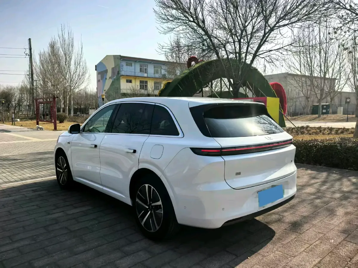 2024 Li L6 Range Extended 154HP L4 REEV 36.8KWH,autocango,china used car exporter,china ev exporter,chinese used car exporter,chinese used ev exporter