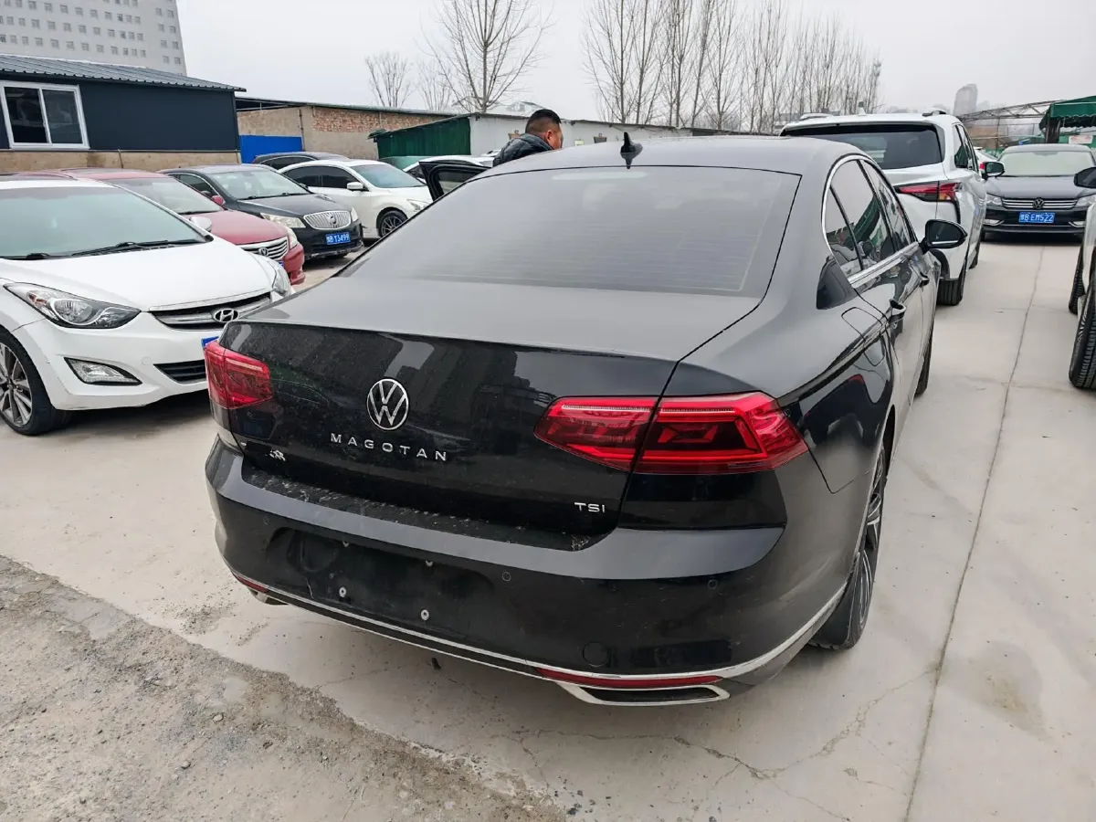 2020 Volkswagen Magotan 2.0T 186HP L4 7DCT,autocango,china used car exporter,china ev exporter,chinese used car exporter,chinese used ev exporter