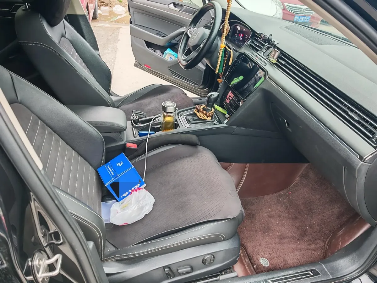 2020 Volkswagen Magotan 2.0T 186HP L4 7DCT,autocango,china used car exporter,china ev exporter,chinese used car exporter,chinese used ev exporter