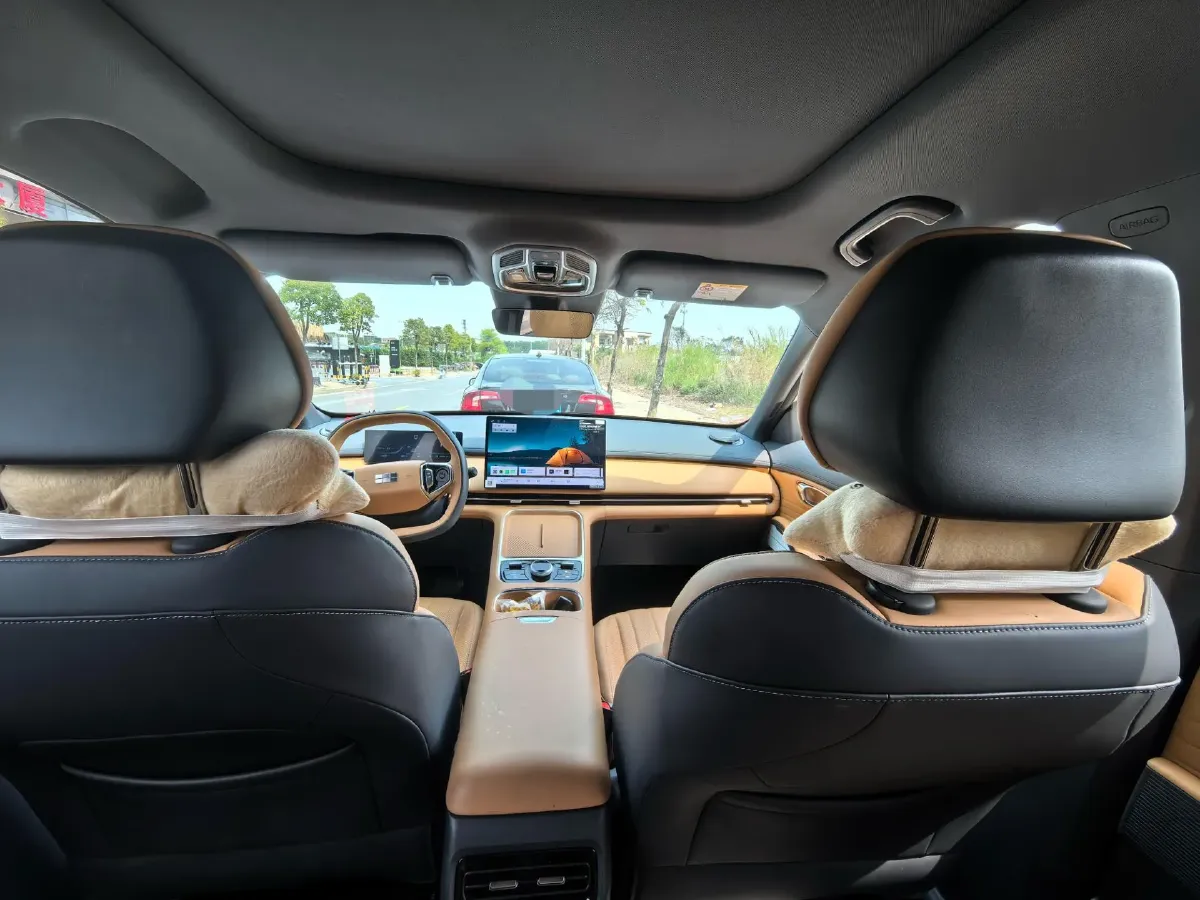 2025 LanDian E5 PLUS 1.5L 95HP L4 E-CVT PHEV 25KWH,autocango,china used car exporter,china ev exporter,chinese used car exporter,chinese used ev exporter