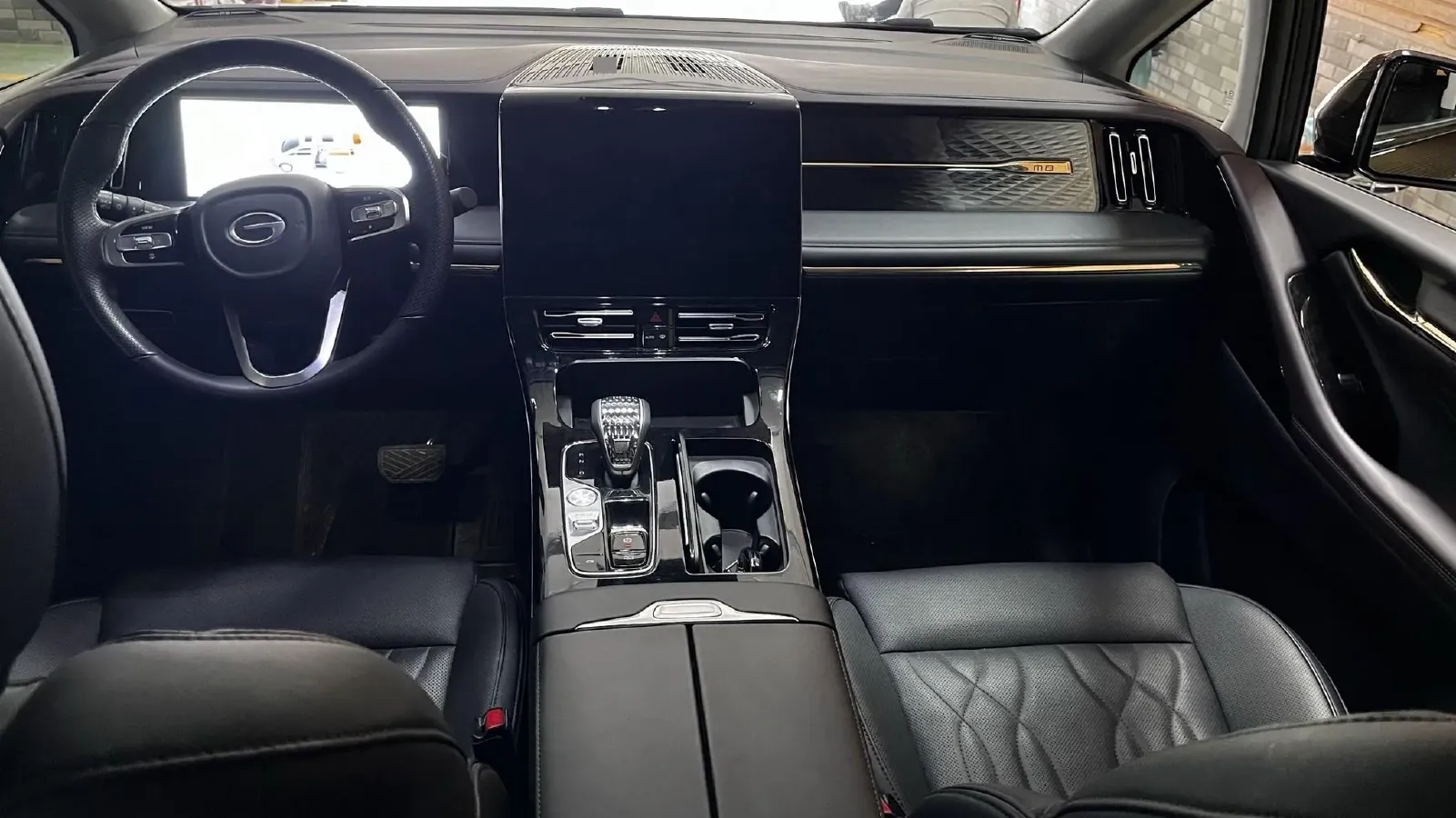 2024 GAC Trumpchi M8 2.0T 252HP L4 8AT,autocango,china used car exporter,china ev exporter,chinese used car exporter,chinese used ev exporter