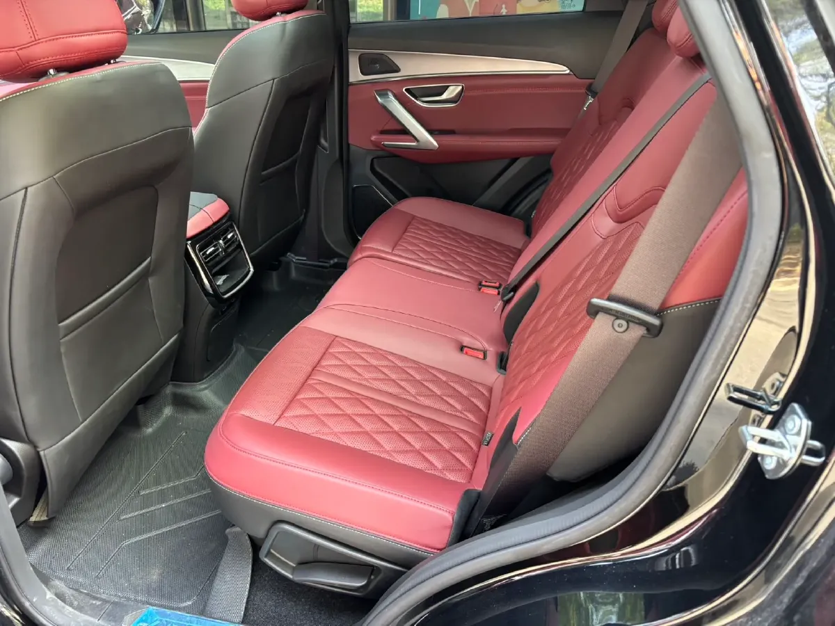 2025 Fulwin FulwinT8 1.5L 102HP L4 1DHT PHEV,autocango,china used car exporter,china ev exporter,chinese used car exporter,chinese used ev exporter