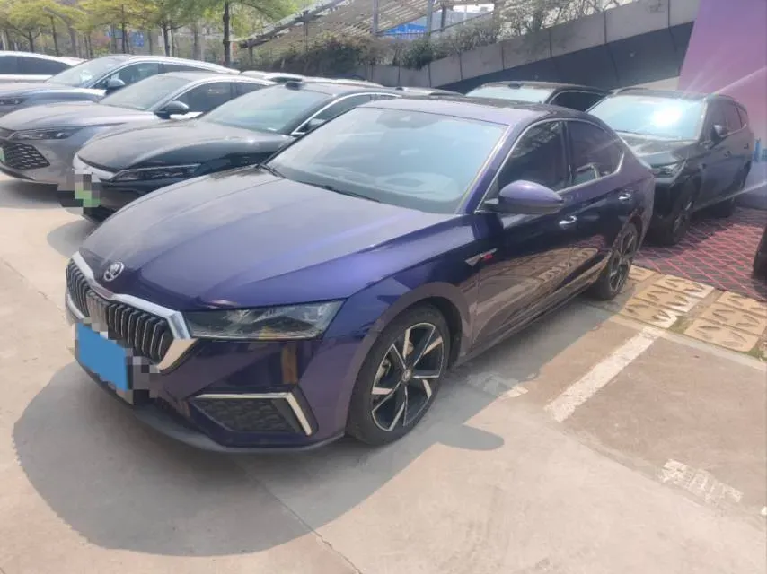 2021 Skoda Octavia 1.4T 150HP L4 7DCT,autocango,china used car exporter,china ev exporter,chinese used car exporter,chinese used ev exporter