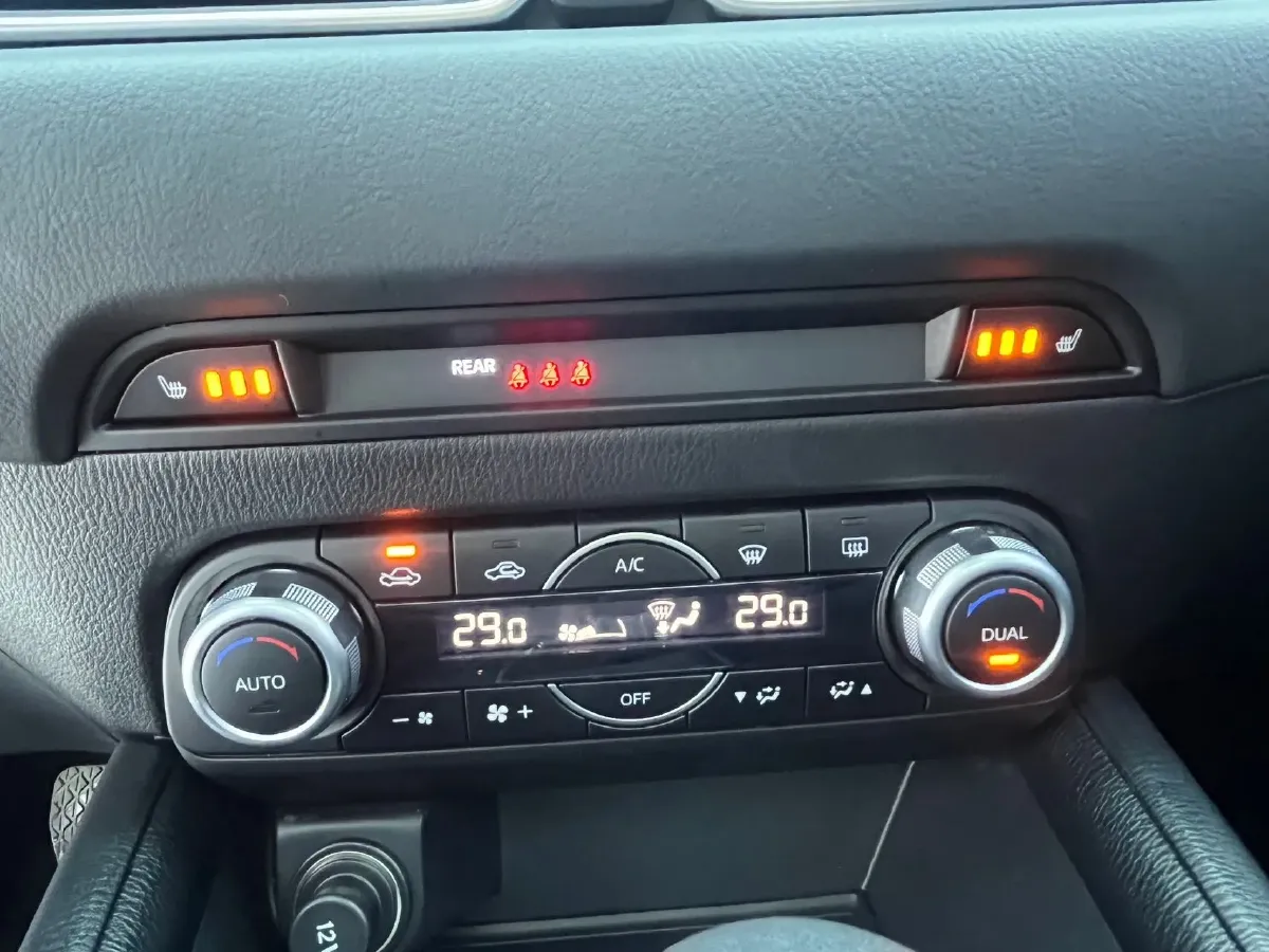 2022 Hyundai Tucson 2.0L 150HP L4 6AT Hybrid,autocango,china used car exporter,china ev exporter,chinese used car exporter,chinese used ev exporter