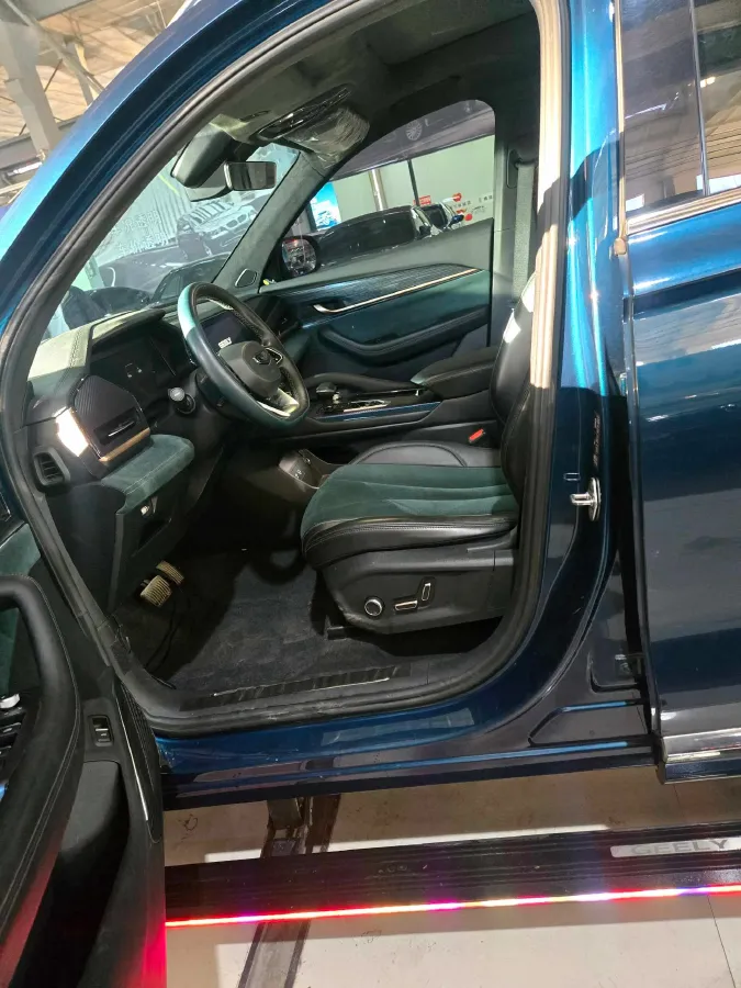 2021 Geely Monjaro 2.0T 218HP L4 7DCT,autocango,china used car exporter,china ev exporter,chinese used car exporter,chinese used ev exporter