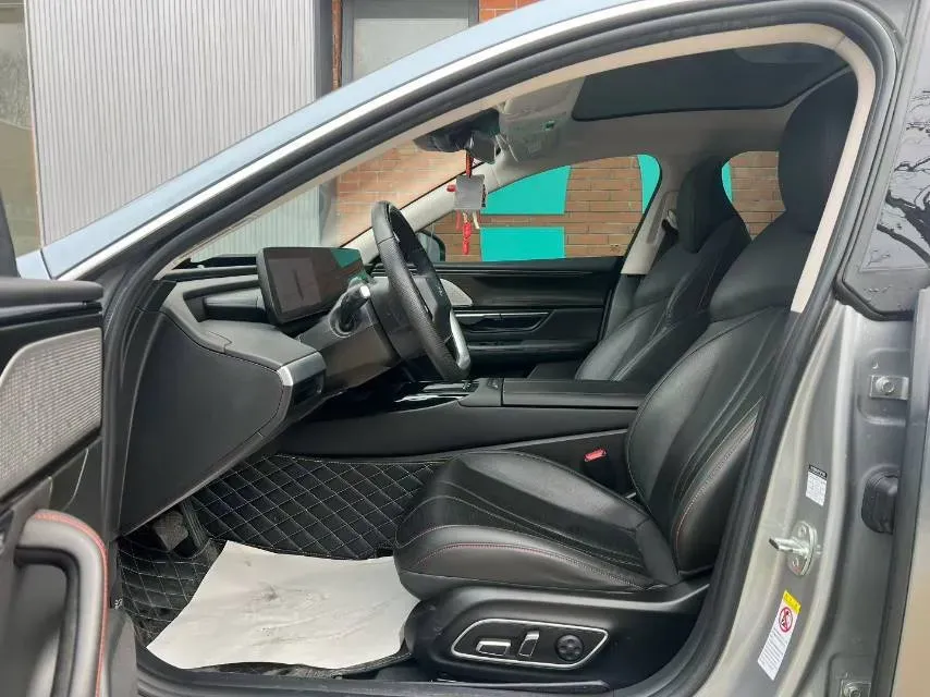 2022 Xpeng P7 BEV 83.1KWH,autocango,china used car exporter,china ev exporter,chinese used car exporter,chinese used ev exporter