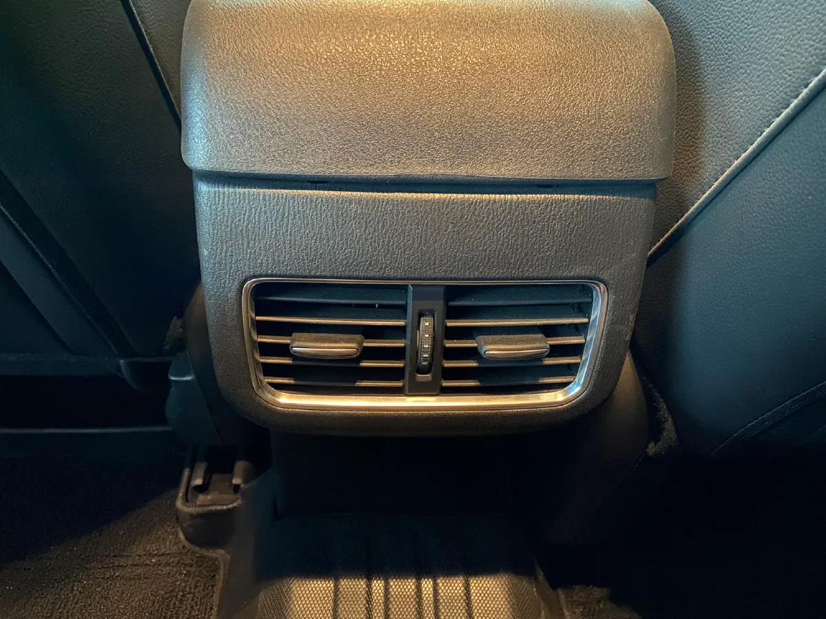 2022 MAXUS XinTu V90 2.0T 150HP L4 6AT,autocango,china used car exporter,china ev exporter,chinese used car exporter,chinese used ev exporter