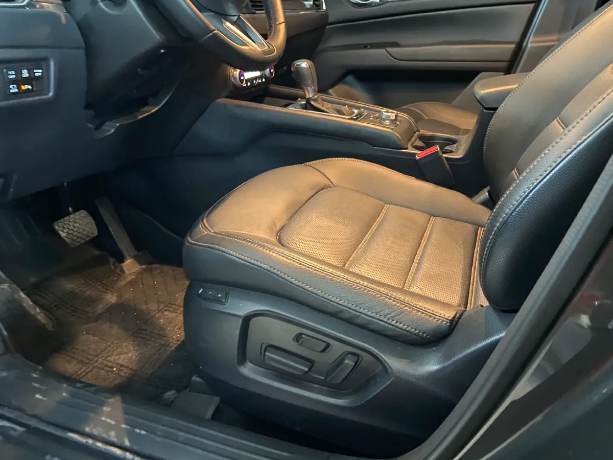 2022 MAXUS XinTu V90 2.0T 150HP L4 6AT,autocango,china used car exporter,china ev exporter,chinese used car exporter,chinese used ev exporter